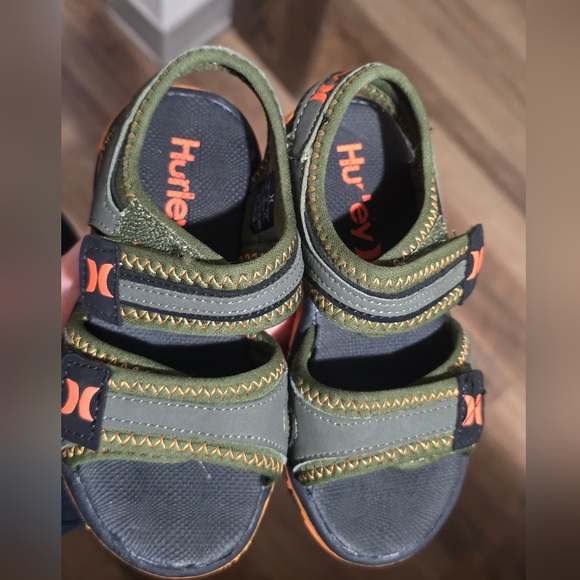 Sold - Picture 3 of 8